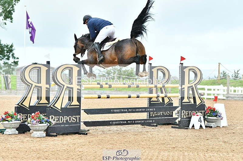 230723A-093248-10569 - Cls 4, 2 Star Small 1.30m