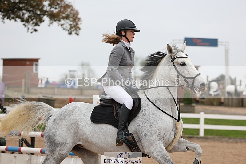 241101A-135813-02310 - FRI Cls 6 Foxhunter and 1.20m Open