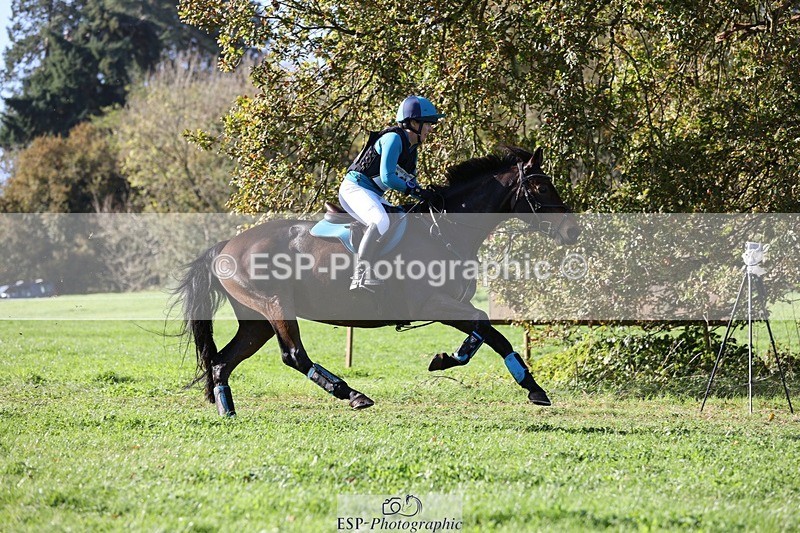 241026-105736-12210 - 362-Vicky.Stacey-HIGHDALE.AUTUMN.SUNRISE