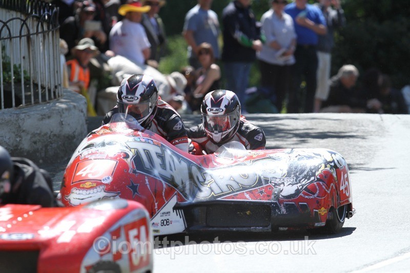 IMG_2459 - Sidecar Race 2 - TT 2013