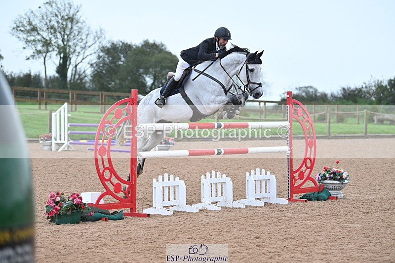 231013A-155858-03168 - Cls 10 National 1.30m Open