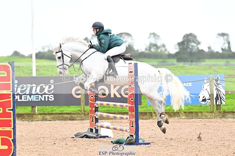 250920-161728-01861 - Cls 22 Pony Intro 90cm Derby