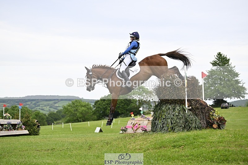 240525-165327-18475 - 269-EMERALD_KATIE-Isabelle_Cook