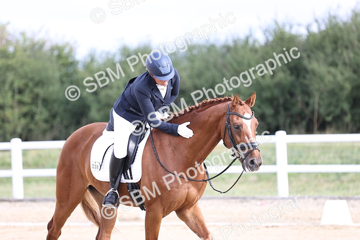 SBM_015355 - Class 14 - Novice 23 - 9.05-10.08