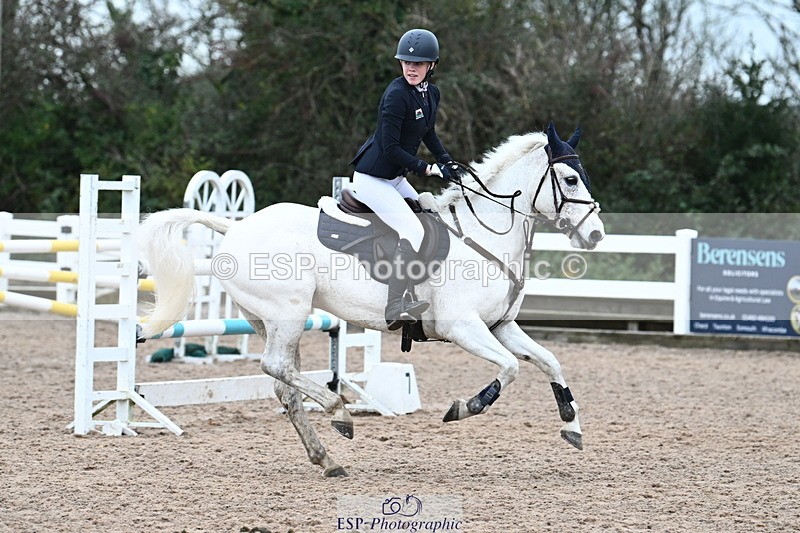 231118A-135427-03194 - Cls 9 Foxhunter & 1.10m Open