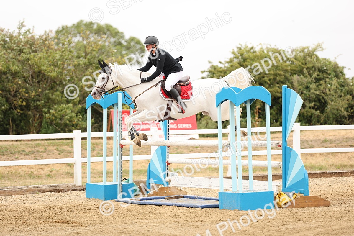 SBM_024051 - Class 6 - Senior Newcomers 1.10m