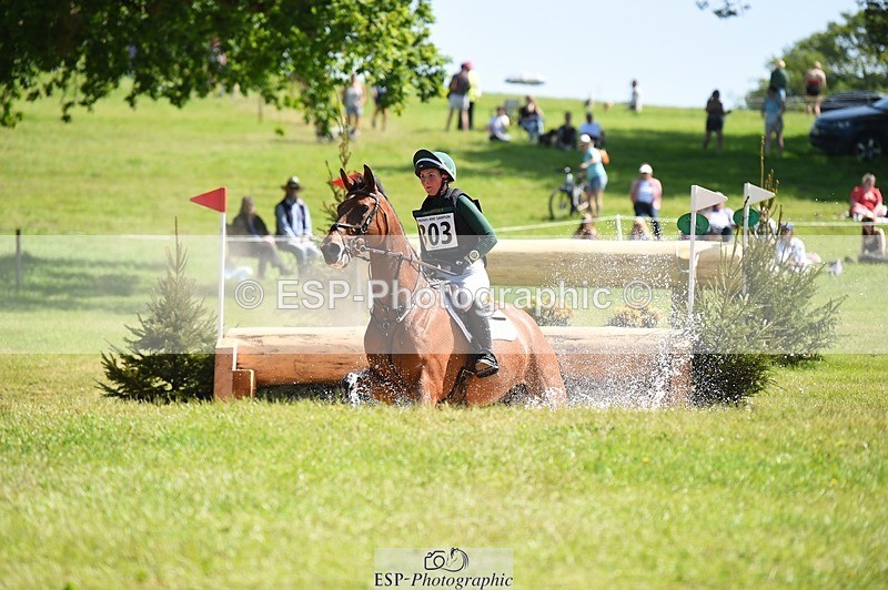 230527-111042-09109 - 303-JESMOND_RENARD-Susie_Berry-XC