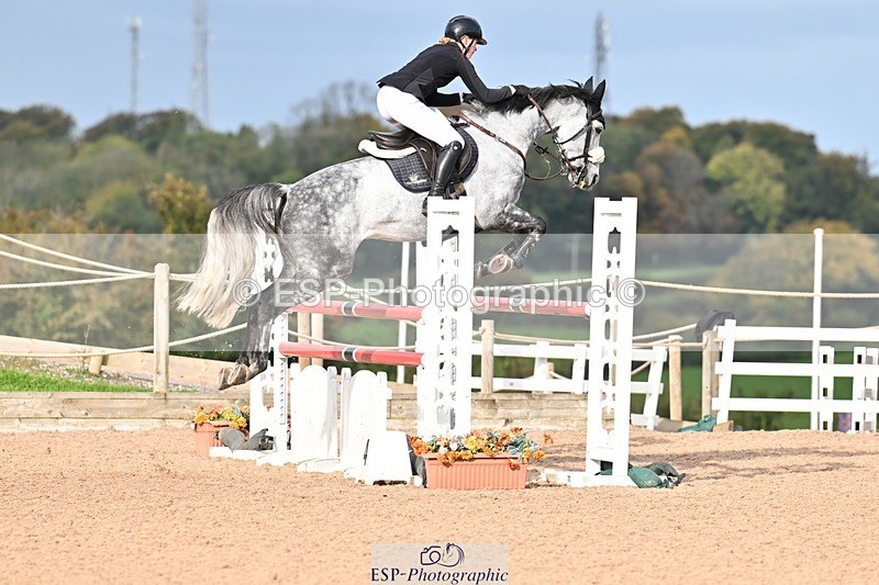 251005-100102-02651 - Cls 15 Foxhunter and 1.20m