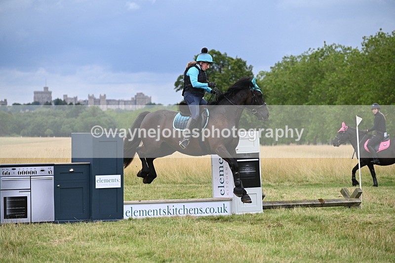 WJ6_3180 - Time at Jump 11:06 to 11:40