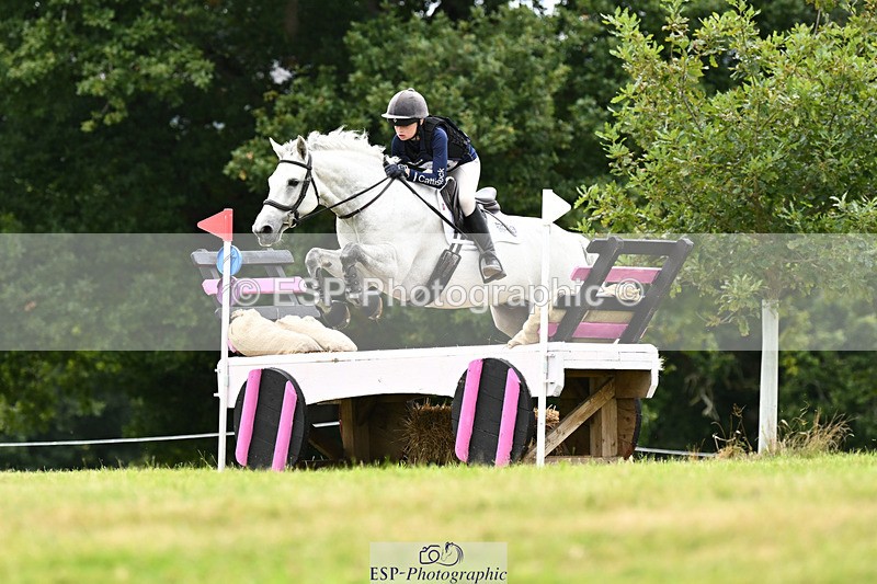 240825X-160546-36656 - 80cm XC 15.30 to 16.30