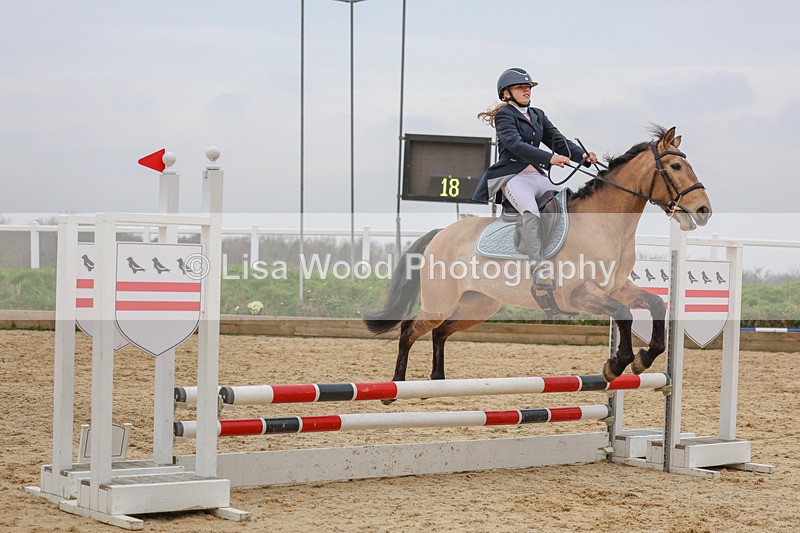 3E7A8037 - Class 11: Junior 70cm