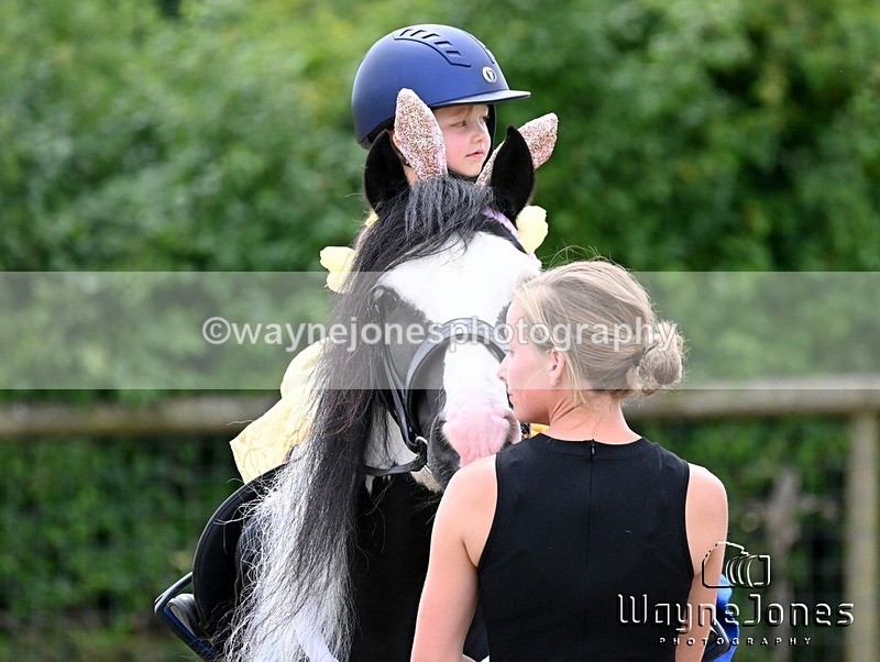 WJ6_8282 - Nancy & Churchill's first Show 22-06-25