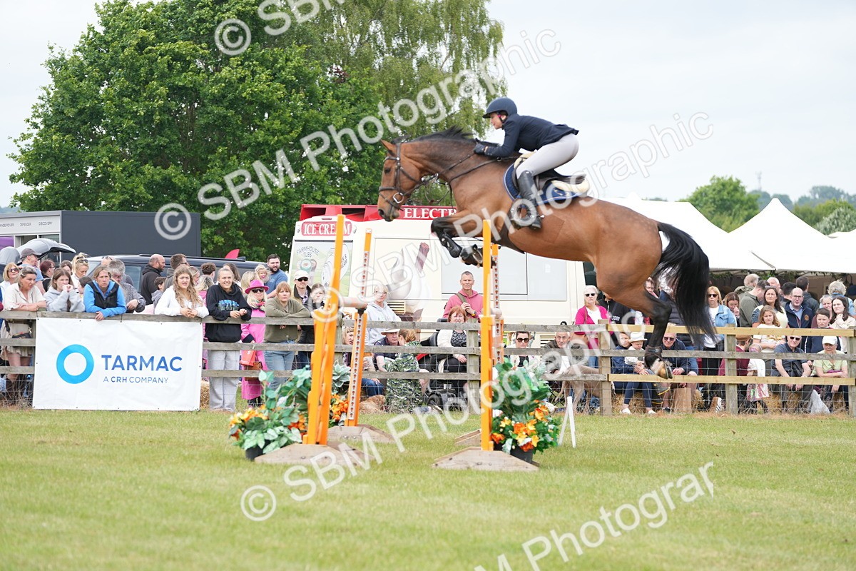 SBM_06566 - Class 202 - National 1.40m Open