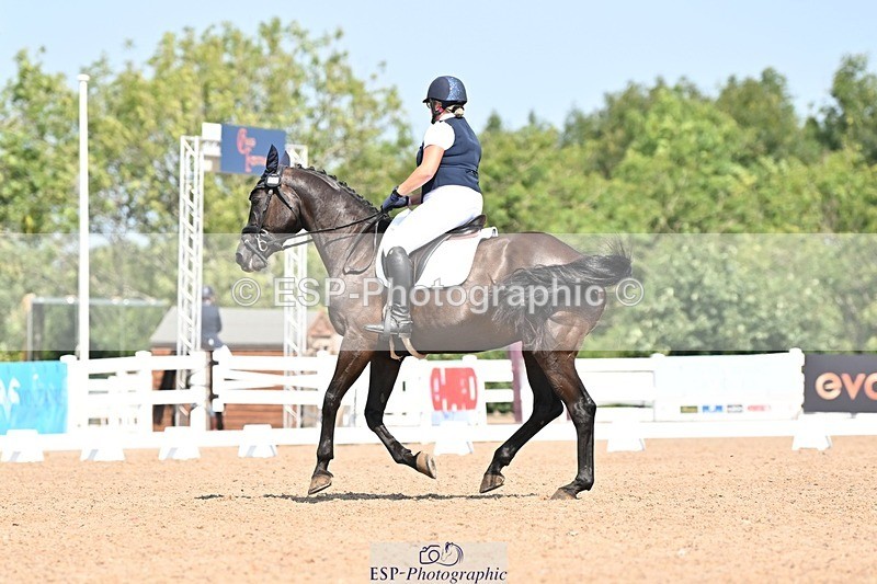 250816-115105-04088 - 109-Amber.Da.SilvaToners.Lady.Florentine