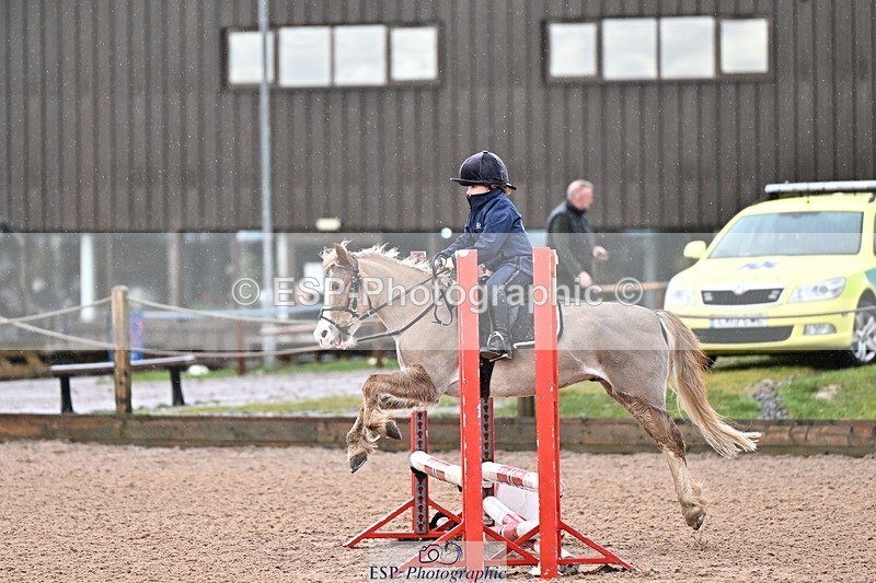 260208-130655-01277 - Cls 18 Clear Round 50cm