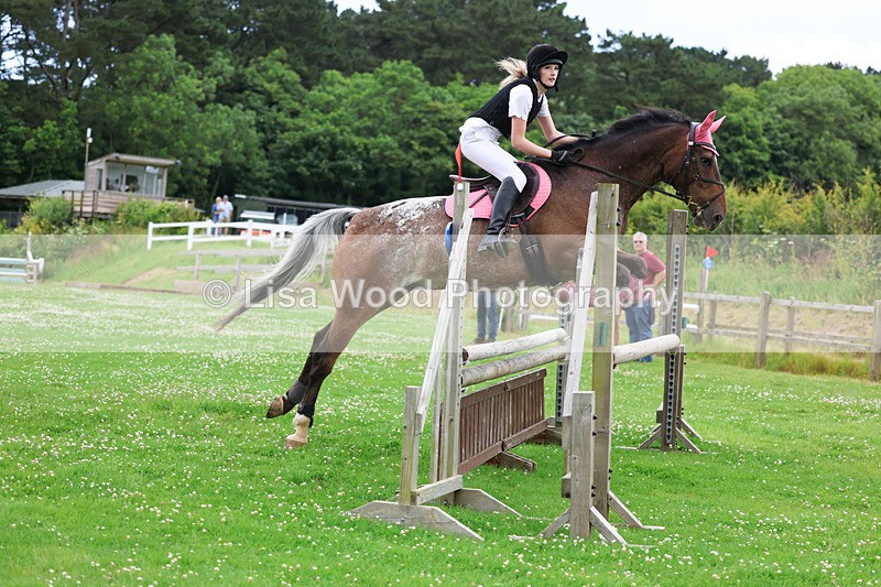 3E7A3657 - Class 6: Hawkins Motors Senior 1.00m Derby
