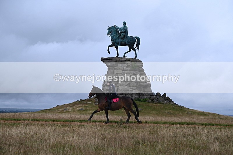 DSC_3929 - Time at Statue 14:56 to 15:05