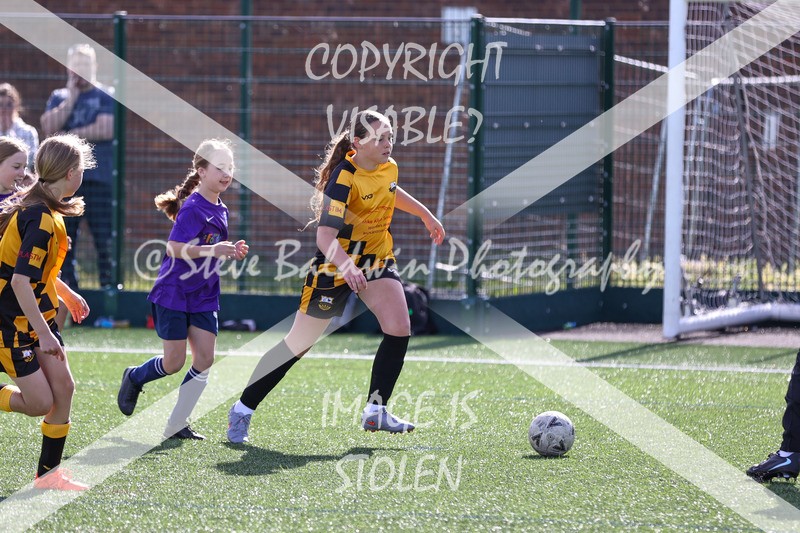 1DX30008 - Sun 14th U11 Girls