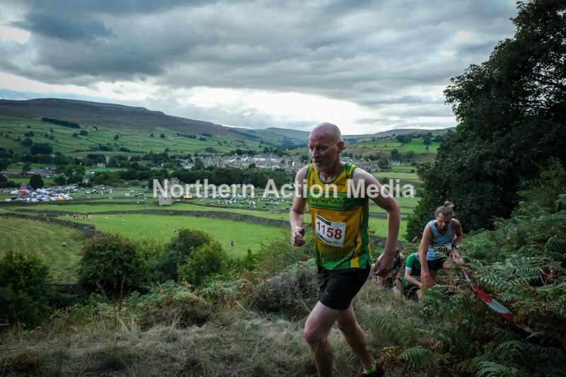 DSCF5104 - Reeth Fell race seniors