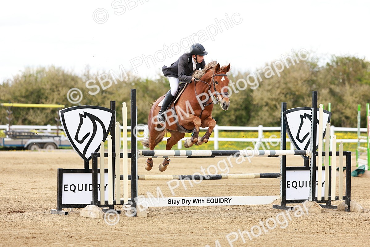 SBM_001980 - Class 4 - Senior Newcomers - 1.10m