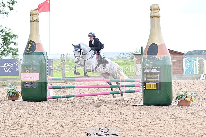 240628A-170420-01611 - Cls 5 Stepping Stones 128cm + 138cm