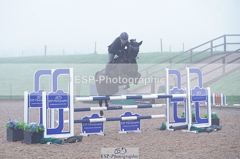 241006A-112728-06560 - Cls 19 Snr 1.05m Open