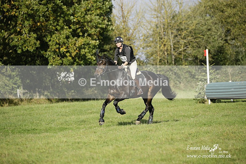  WWHT 171021 4017 - Open (1.00m)  17/10/21