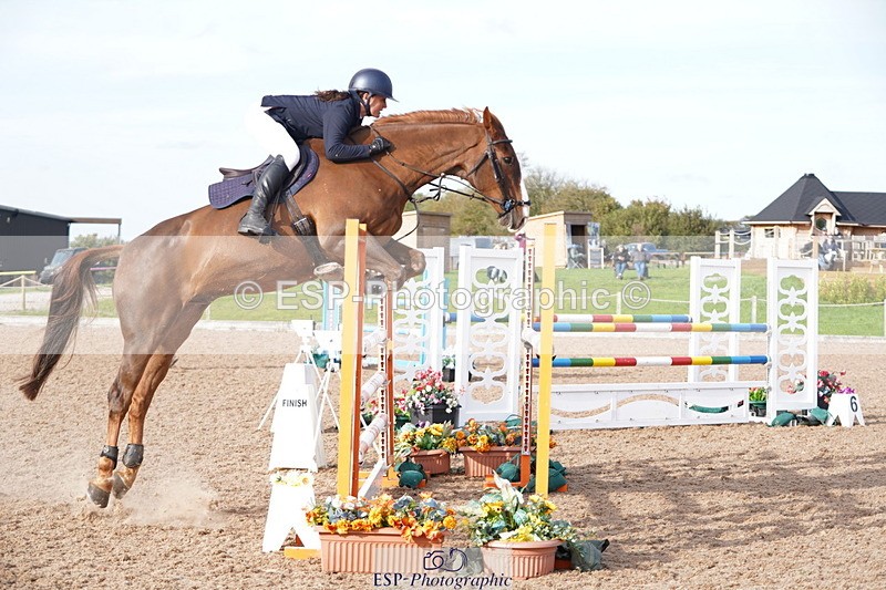 241005A-161050-05162 - SAT Cls 12 Snr Fox & 1.20m Open