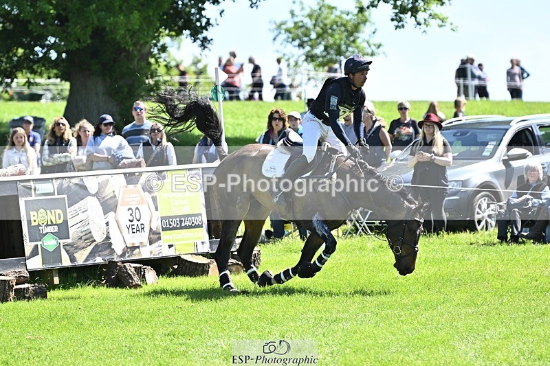 240525-105555-12128 - 323-EMERALD_ENDEAVOUR-Harry_Dzenis
