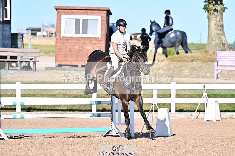 250708A-183443-00577 - 90cm Classes