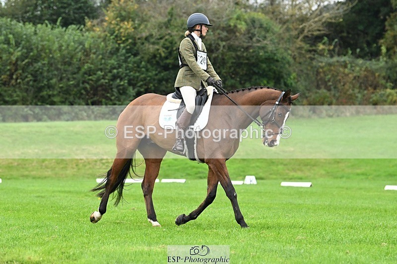 241024-125612-03566 - 520-Lottie.Newton-GOSSAMER