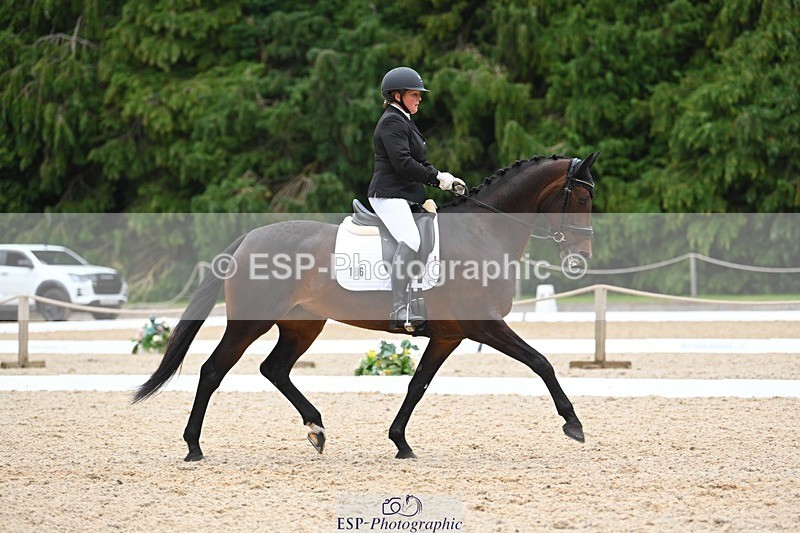 230813-175221-08764 - Cls 14 Medium Silver 16.45 to End