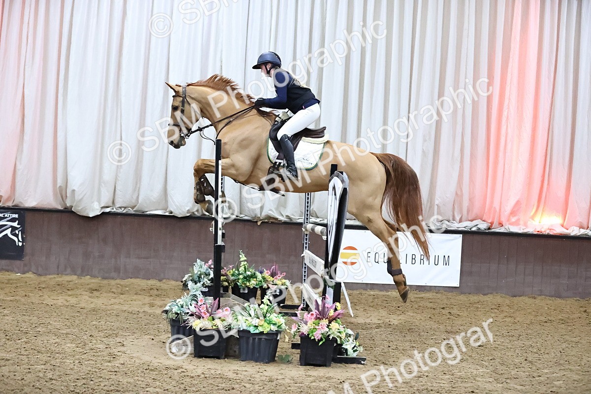 SBM_010176 - Class 25 - Equestrian Senior Foxhunter 1.20m