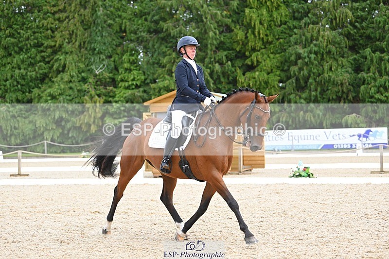 230813-172255-08652 - Cls 14 Medium Silver 16.45 to End