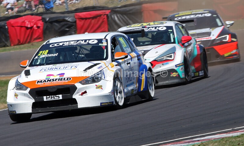  - TCR UK @ Castle Combe