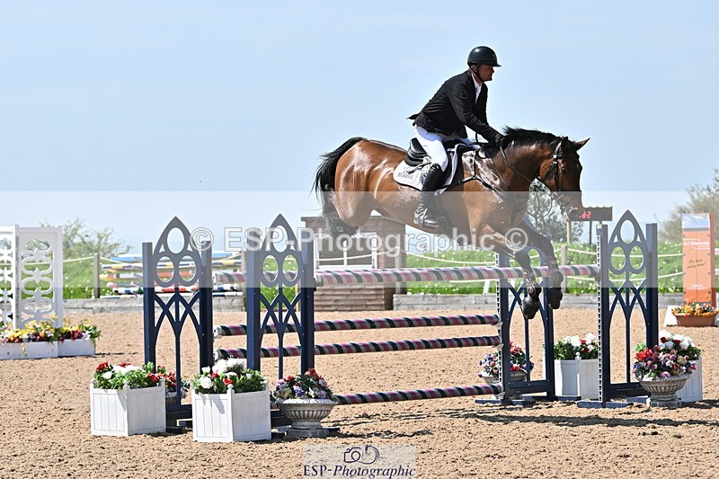 240509A-123644-01805 - Cls 10 National 1.30m Open