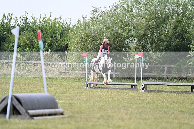 WJ7_6953 - 60cm XC Time 12:55 to 13:19