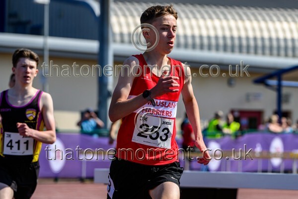 West25Sat-926736 - Track Male