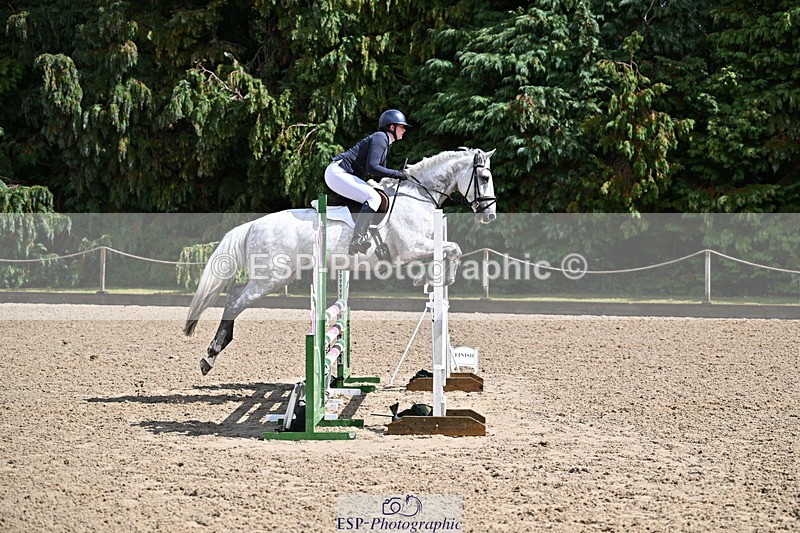 250831A-124849-10422 - Cls 42 Snr 1m Grand Prix