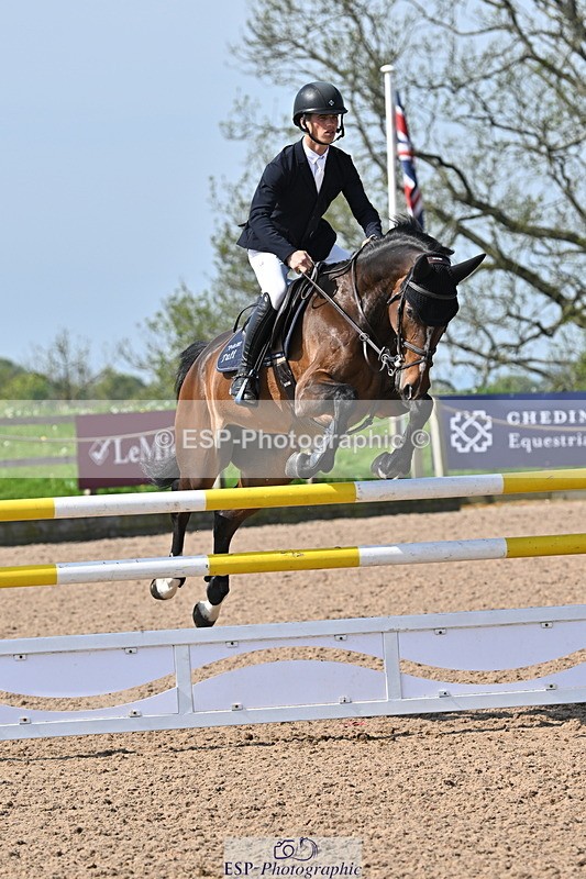 240509A-103304-00905 - Cls 8 Foxhunter