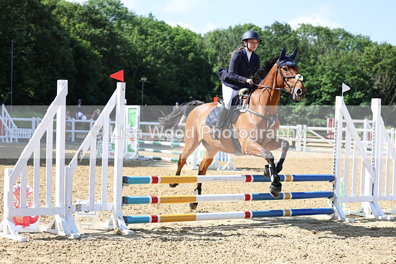 3E7A2542 - Class 2: 70cm Juniors and Seniors