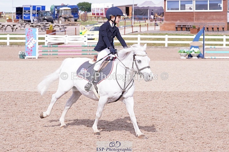 250629-165926-13143 - Cls 33 Stepping Stones 128cm and 138cm