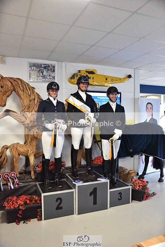 250214-153446-02587 - Advanced Medium Silver Presentations