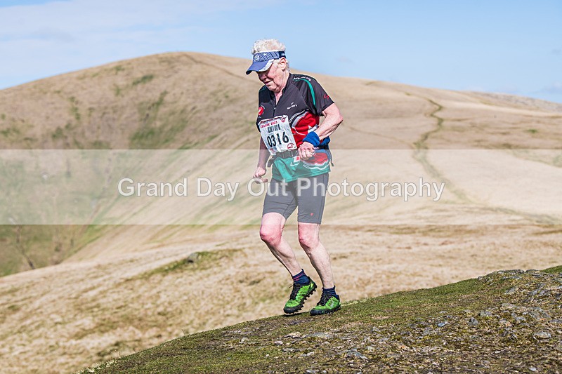 Arant haw-412 - Kendal Winter League Arant Haw Fell Races Sunday 2nd April 2023