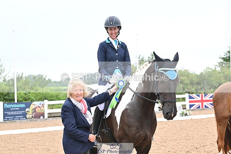 240815A-131206-01208 - Cls 8-P Freestyle Medium Silver