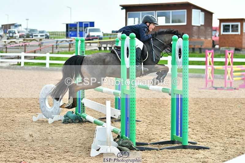 230514A-104612-02322 - Cls 22 Pony Discovery & 90cm Open