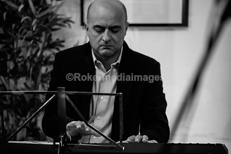  - BEN THOMAS & DAVIDE LOGIRI TRIO