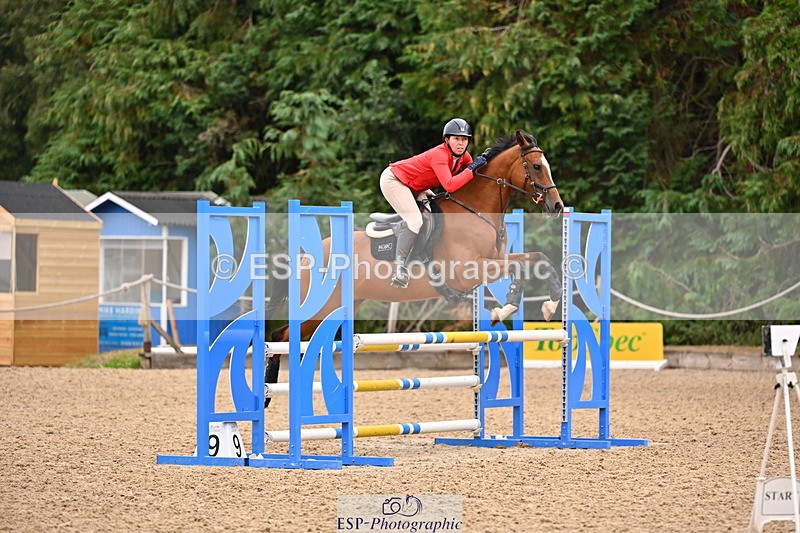 250817A-105801-03971 - Cls 16 Snr British Novice