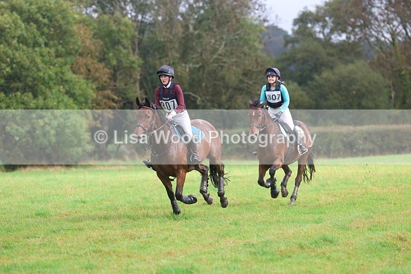 3E7A1636 - Class 3: 70cm Pairs: Half Roll Top