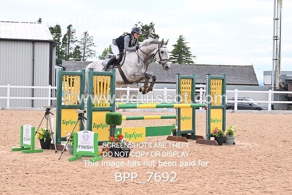 BPP_7692 - CLASS 16 FRI GFS Saddles Senior Newcomers/1.10m Open